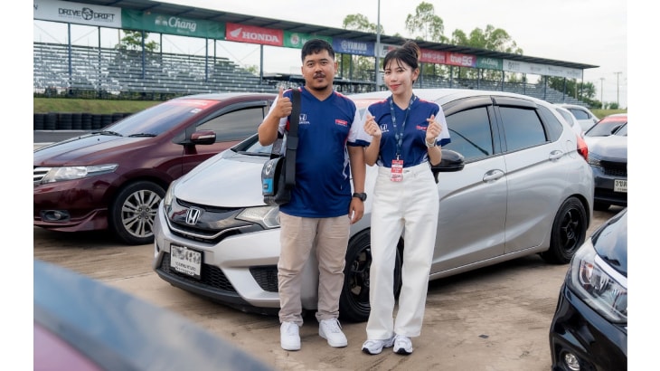 คุณธิดา แซ่หลี ลูกค้ารถยนต์ฮอนด้า