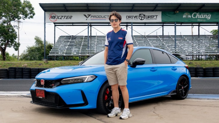 คุณสุรชัย พิชญ์พิสิฐานนท์ เจ้าของรถยนต์ ฮอนด้า ซีวิค ไทป์อาร์ แฟนฮอนด้าสายมอเตอร์สปอร์ต