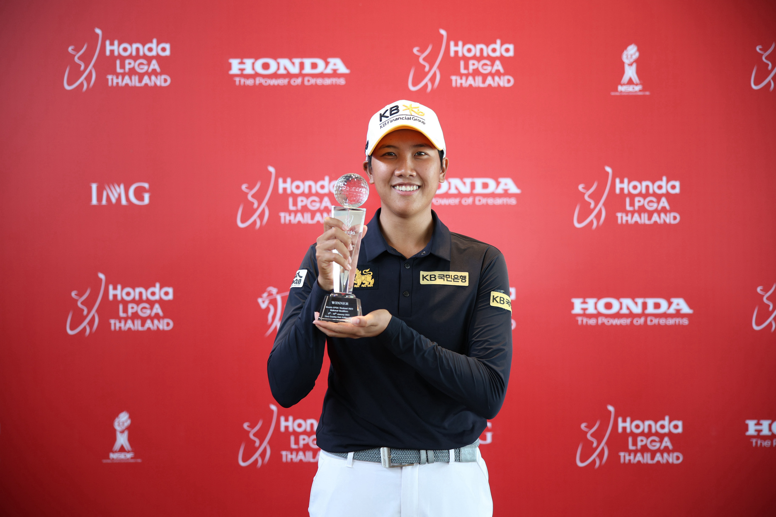 โปรซิม ณัฐกฤตา คว้าตำแหน่งผู้ชนะ Honda LPGA Thailand 2023 National  Qualifiers รับสิทธิ์เข้าดวลวงสวิงกับนักกอล์ฟหญิงระดับโลก ในการแข่งขัน Honda  LPGA Thailand 2023 ชิงรางวัล 1.7 ล้านดอลลาร์